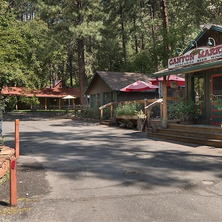 The Butterfly Garden Inn Седона Экстерьер фото